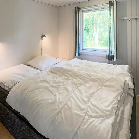Ferienhaus 3 Bedroom Stunning In